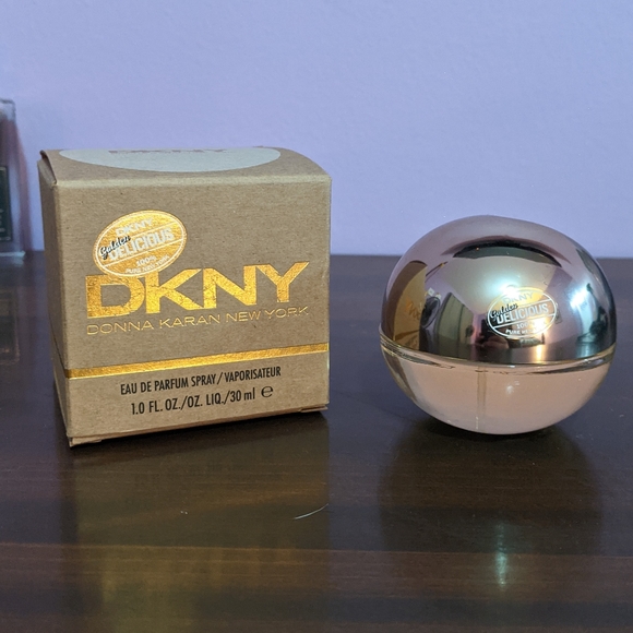 Dkny Other - DKNY Golden Delicious